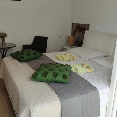 Apartman Miro - Front Row Sea View *