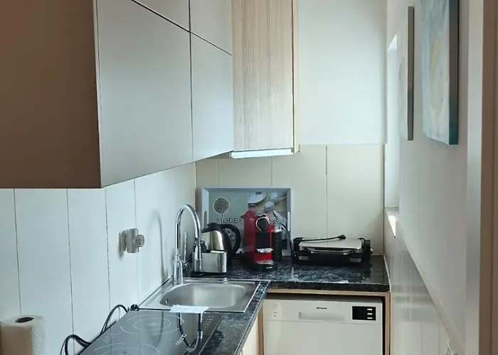 Miro - Front Row Sea View *