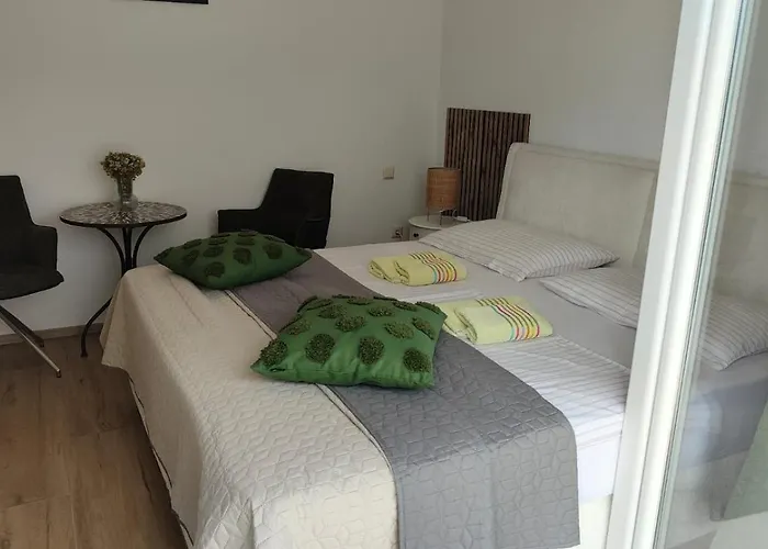 Apartman Miro - Front Row Sea View *