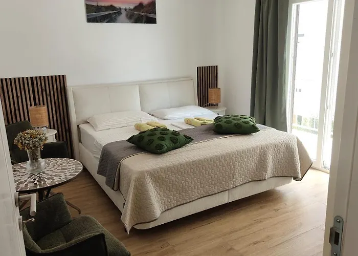 Apartman Miro - Front Row Sea View *